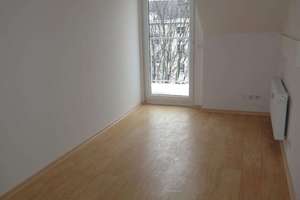 "Wohnen im DG -frei ab 1.6. "  Moderne Ausstattung + sonniger Balkon – Wartburgstraße 14, 9126 Bernsdorf, Chemnitz – Vorschaubild 4