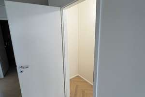 Von Privat - Ab Sofort - Erstbezug 4-Zimmer-Wohnung mit hochwertiger Küche – 40547 Niederkassel, Düsseldorf – Vorschaubild 11