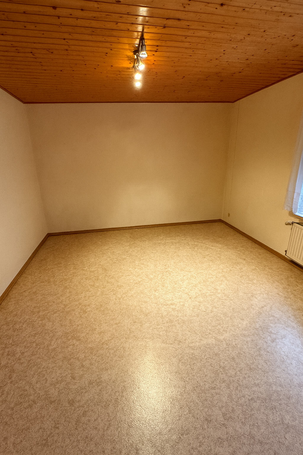 Immobilie in Tangerhütte - Doppelhaushälfte mit Auffahrt, Garage, Garten und Nebengelass - Bild 7