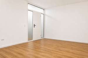 Erstbezug nach Kernsanierung! 1-Zimmer-Appartement in Uninähe – Die vollständige Adresse der Immobilie erhältst du vom Anbieter., 40591 Wersten, Düsseldorf – Vorschaubild 2