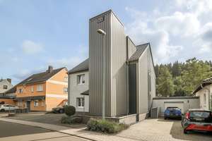 Investment gesucht? Umfassend saniertes 3-Familienhaus mit Garten, Balkonen, Garagen und Aufzug – Die vollständige Adresse der Immobilie erhältst du vom Anbieter., 53937 Schleiden – Vorschaubild 7