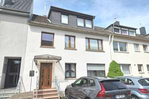 ALBERT WOLTER 1919 IVD. Dellbrück, 3 Wohneinheiten, 2 Stellplätze, schöner Garten – Von-der-Leyen-Straße 23, 51069 Dellbrück, Köln – Vorschaubild 2