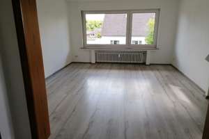 Sonnige 4-Zimmer-Wohnung mit Balkon in Hiddenhausen – Friedrich-Ebert-Str. 14, 32120 Hiddenhausen – Vorschaubild 12