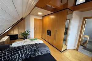 3,5-Zimmer-Maisonettenwohnung in guter Lage mit zwei TG-Stellplätzen und Keller