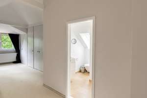 PRIVATVERKAUF - große 5,5-Zi - Doppelhaushälfte mit gehobener Innenausstattung in Berlin Zehlendorf – Die vollständige Adresse der Immobilie erhältst du vom Anbieter., 14169 Zehlendorf, Berlin – Vorschaubild 15