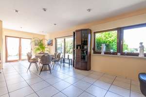 Freist. EFH mit schönem Garten in kleiner Hofschaft – Die vollständige Adresse der Immobilie erhältst du vom Anbieter., 42655 Solingen-Mitte, Solingen – Vorschaubild 4