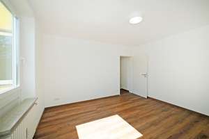 Attraktive und frisch renovierte 2-Zimmer-Wohnung mit Balkon in München Freimann - sofort beziehbar – Die vollständige Adresse der Immobilie erhältst du vom Anbieter., 80939 Freimann, München – Vorschaubild 6