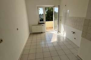 Viel Platz für die ganze Familie - 1.OG - Wanne und Dusche - Balkon – Yorckstraße 51, 9130 Sonnenberg, Chemnitz – Vorschaubild 3