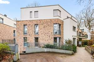 Am Naturschutzgebiet zuhause: Großzügige Maisonette mit Terrasse und Balkon – Die vollständige Adresse der Immobilie erhältst du vom Anbieter., 22397 Wohldorf-Ohlstedt, Hamburg – Vorschaubild 2