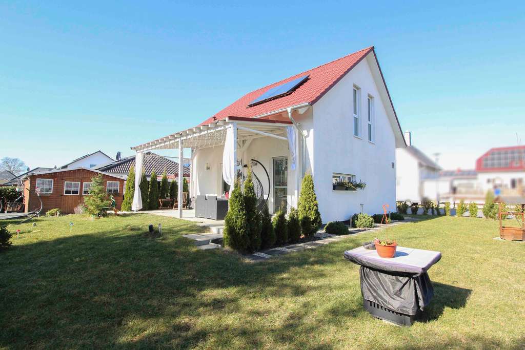 Immobilie in Großharthau - Tolles Einfamilienhaus mit eigener Lüftungsanlage in begehrter Lage - Bild 1