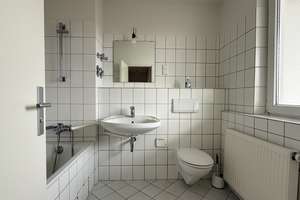 Mietpreis gesenkt! gemütlich 1,5-Zimmer-Wohnung mit 2 Balkonen für Sie frisch saniert – Alte Ziegelei 8-10, 30419 Stöcken, Hannover – Vorschaubild 3