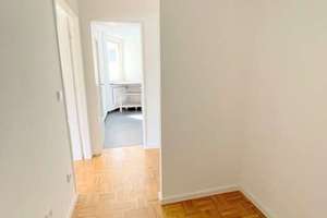2-Zi-Wohnung mit großem Balkon - EBK - Parkett - Schwimmbad – 80687 Friedenheim, München – Vorschaubild 17