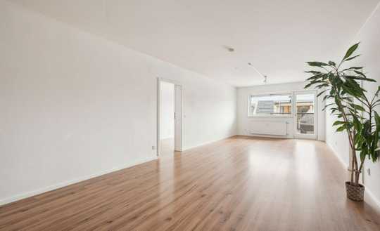 Brühl Zentrum: 3-Zimmer-Wohnung mit 2 Balkonen – selbst einziehen oder investieren