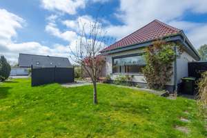 Bungalow mit Keller, Garage und Ausbaureserve in ruhiger Lage von Hohn – Die vollständige Adresse der Immobilie erhältst du vom Anbieter., 24806 Hohn – Vorschaubild 4