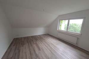 4 Zimmer Dachgeschoss Wohnung + 1 Monat mietfrei Sommeraktion – Töpferhof 10, 49078 Hellern, Osnabrück – Vorschaubild 2