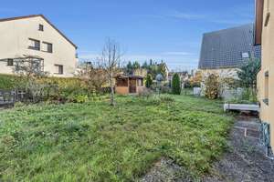 Ravensburg-Sonnenbüchel
Renovierungsbedürftiges Einfamilienhaus in familienfreundlicher Wohnlage – Die vollständige Adresse der Immobilie erhältst du vom Anbieter., 88212 Ravensburg – Vorschaubild 25