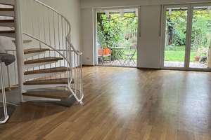Moderne 3 bis 4 Zimmer  DHH im Studiostil