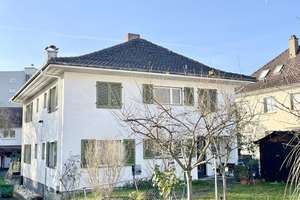 Perfekt für die große Familie: Stadtvilla mit viel Potenzial in Grenzach-Wyhlen