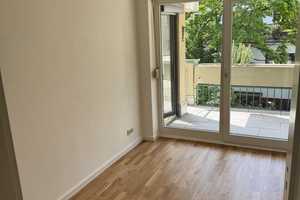 Stilvolle, lichtdurchflutete 4-Zimmer-Wohnung mit Balkon in München – München – Vorschaubild 10
