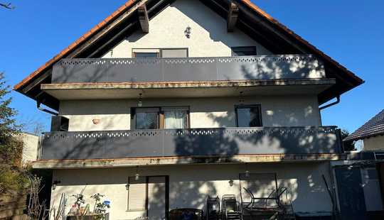 Bild von Gepflegtes Mehrfamilienhaus mit schönem Garten 4 Stellplätze und Garage