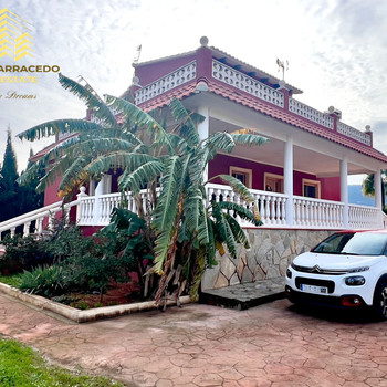 SPEKTAKULÄRES EINFAMILIENHAUS IN CORBERA (VALENCIA)