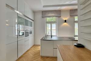 Bezugsfreies Luxusanwesen mit Poolhaus und großem Privatgarten in Bester Lage – Die vollständige Adresse der Immobilie erhältst du vom Anbieter., 90768 Oberfürberg, Eschenau, Fürth – Vorschaubild 15