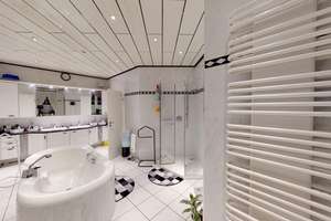 Exclusive Landhausvilla mit 2 ELW, parkähnlichem Garten, Nebengebäuden – Lechenicher Str. 4, 50374 Erftstadt – Vorschaubild 18