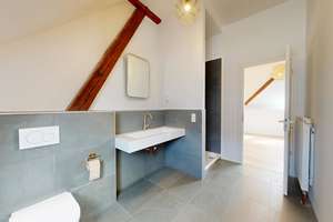 Neuwertiges Loft mit viel Platz, tollem Garten und traumhaftem Ausblick zum Kauf in Nieder-Ingelheim – Die vollständige Adresse der Immobilie erhältst du vom Anbieter., 55218 Ingelheim am Rhein – Vorschaubild 35