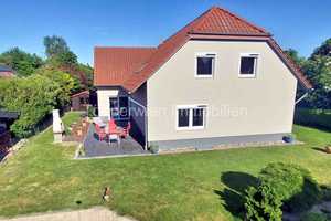 Zweifamilienhaus provisionsfrei, Top-Renoviert, Sauna, Keller, Doppelgarage, Terrassen – Lerchenring 11, 31246 Peine (Kreis) – Vorschaubild 2