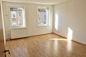 Ruhige, helle und große Wohnung in grüner sowie zentraler Lage – Langer Weg 3, 39112 Sudenburg, Magdeburg – Vorschaubild 4