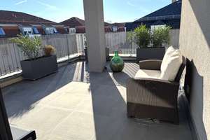 Hochwertig möblierte 3-Zimmer-Dachgeschosswohnung mit großer Terrasse in Dresden-Mickten!