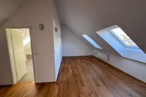 Traumhaft schöne 4,5-Zimmer-DG-Maisonette-Wohnung in imposantem Altbau in Stuttgart West – Die vollständige Adresse der Immobilie erhältst du vom Anbieter., 70176 Feuersee, Stuttgart – Vorschaubild 14