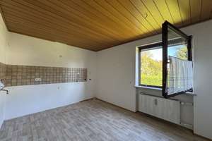 Gepflegtes Zweifamilienhaus in ruhiger Siedlungslage in Altdorf! – Die vollständige Adresse der Immobilie erhältst du vom Anbieter., 84032 Altdorf – Vorschaubild 7