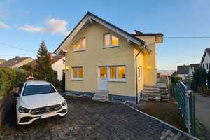 PLATZ, MASSIV, SOFORT FREI – IHR EINFAMILIENHAUS IN NEUWIED – Die vollständige Adresse der Immobilie erhältst du vom Anbieter., 56567 Neuwied – Vorschaubild 2