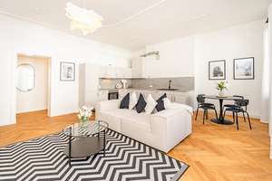Toplage: Zehdenicker Straße - 2-Zimmer-Stuckaltbauwohnung: ruhig gelegen und dennoch zentral! – Die vollständige Adresse der Immobilie erhältst du vom Anbieter., 10119 Prenzlauer Berg, Berlin – Vorschaubild 2
