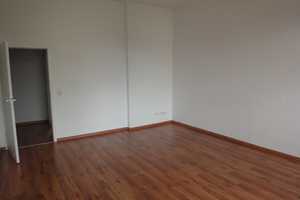 Frei ab 1.6.25  + Balkon an der Küche + 3. OG + Haus mit Aufzug** – Matthesstraße 80, 9113 Chemnitz – Vorschaubild 7