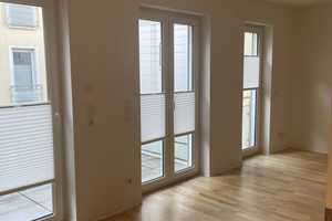 Attraktive Wohnung in Wiesbaden Mitte – Schwalbacher Str 75, 65183 Wiesbaden – Vorschaubild 2