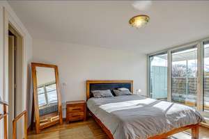 Möbliert: Helle Maisonettewohnung mit Balkon und Dachterrasse – Die vollständige Adresse der Immobilie erhältst du vom Anbieter., 81377 Am Waldfriedhof, München – Vorschaubild 3