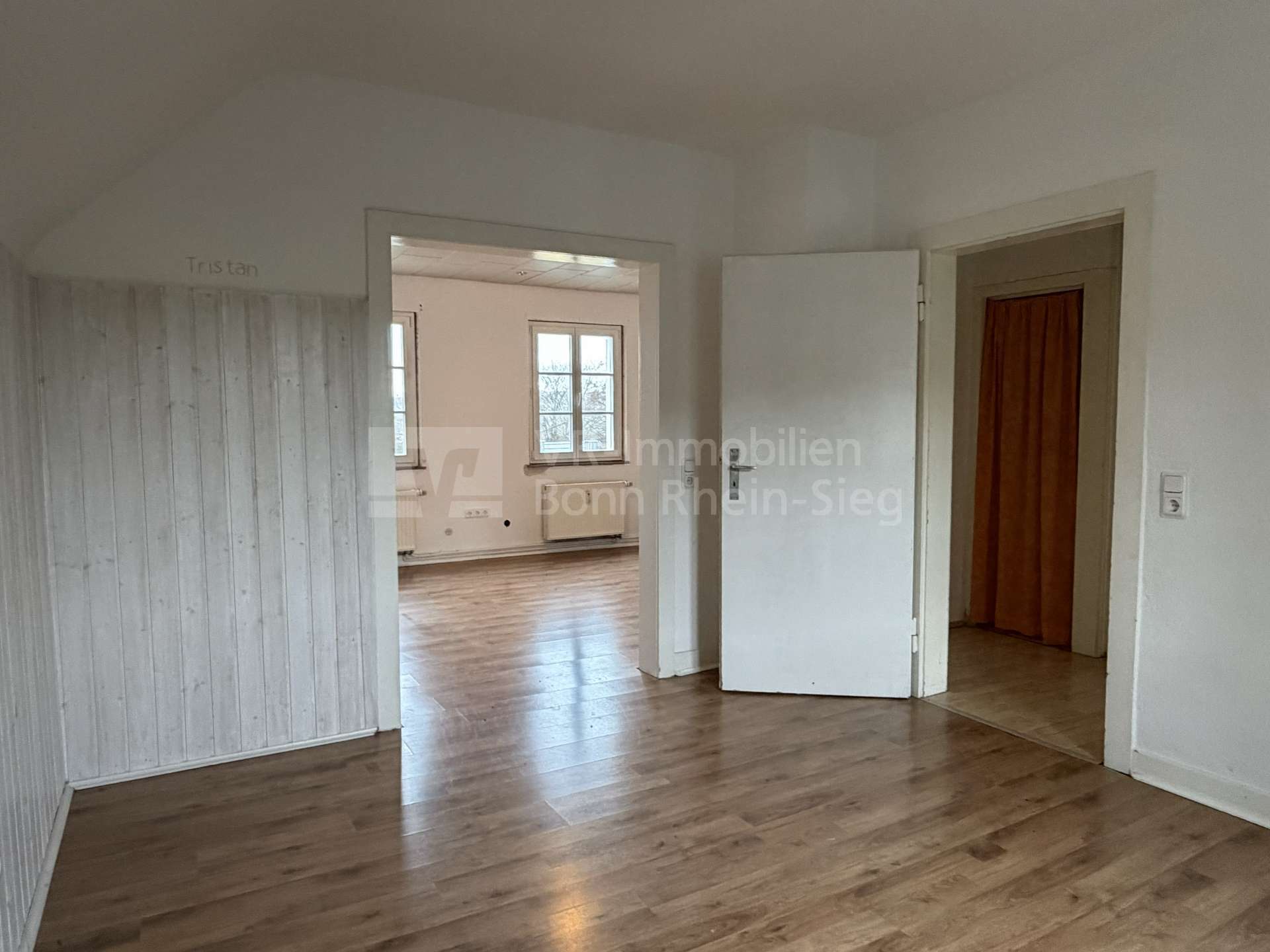 Immobilie in Windeck - Ein- bis Zweifamilienhaus mit unterschiedlichen Baustilen in Höhenlage von Windeck - Rosbach - Bild 15