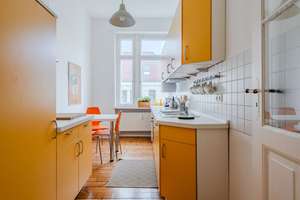 Bezugsfreie helle 2-Zimmerwohnung mit Balkon im Helmholtzkiez – Stubbenkammerstraße 11, 10437 Prenzlauer Berg, Berlin – Vorschaubild 4
