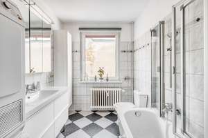 Gepflegte und gut geschnittene 4-Zimmer-Wohnung nahe Schlosspark – Die vollständige Adresse der Immobilie erhältst du vom Anbieter., 10589 Charlottenburg, Berlin – Vorschaubild 7