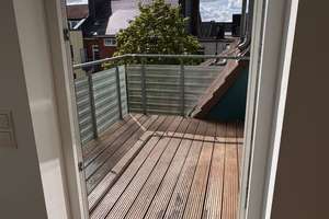 HELLE DACHGESCHOSSWOHNUNG MIT TERRASSE & NEUER KÜCHE IN KIEL-MITTE – Schauenburgerstraße 69, 24118 Ravensberg, Kiel – Vorschaubild 5