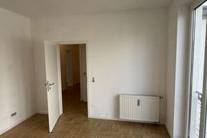 Von Privat - Frisch renovierte sehr helle 2,5-Zimmer Wohnung mit Balkon im 2. OG in Bochum-Stiepel – Die vollständige Adresse der Immobilie erhältst du vom Anbieter., 44797 Stiepel, Bochum – Vorschaubild 7