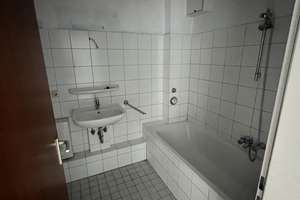 Schöne DG-Wohnung mit Blick ins Grüne! WBS erforderlich! – Kyffhäuserstraße 3, 46149 Schwarze Heide, Oberhausen – Vorschaubild 10