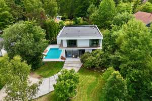Exklusive Architektenvilla am Naturpark – Luxuswohnen im Grünen! – Die vollständige Adresse der Immobilie erhältst du vom Anbieter., 65527 Niedernhausen – Vorschaubild 2