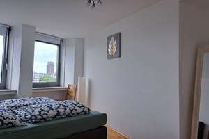 Wohnen mit Aussicht: Möblierte 2-Zimmer-Wohnung mit atemberaubendem Köln – Theodor-Heuss-Ring 1, 50668 Neustadt/Nord, Köln – Vorschaubild 11