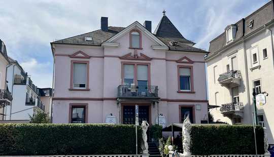 Bild von Mehrfamilienhaus La Perla, Hauptgebäude und Hinterhaus mit Gastronomie und 5 Wohneinheiten