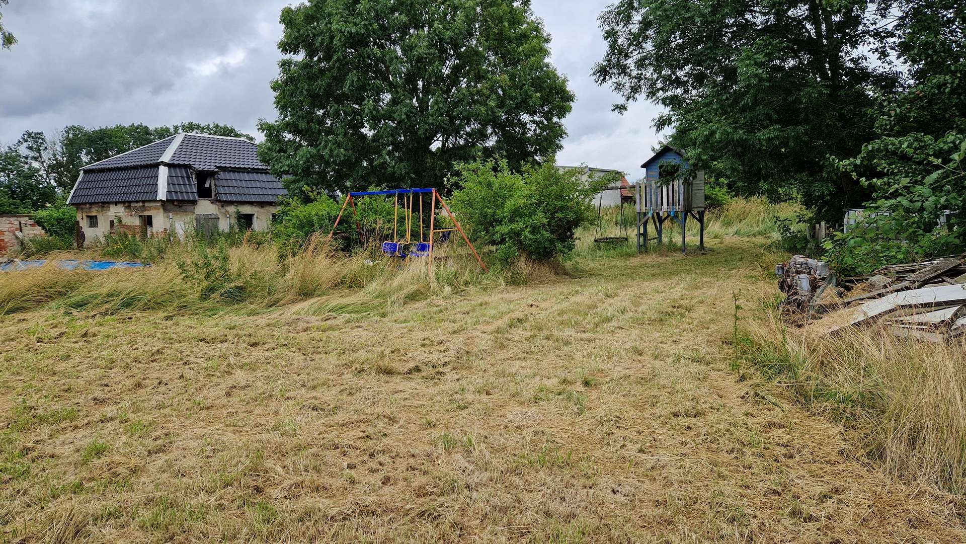 6-Familienhaus als entwicklungsfähige Kapitalanlage auf großem Grundstück!, Börde Kreis – Bild 4