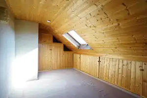 Reiheneckhaus mit Terrasse, schönem Garten und 2 Garagen – Reutlingen (Kreis) – Vorschaubild 18