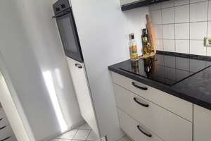 Befristete möbilierte Wohnung für 6 Monate mit zwei Zimmern und Balkon in Frankfurt Rödelheim – 60489 Rödelheim, Frankfurt am Main – Vorschaubild 4